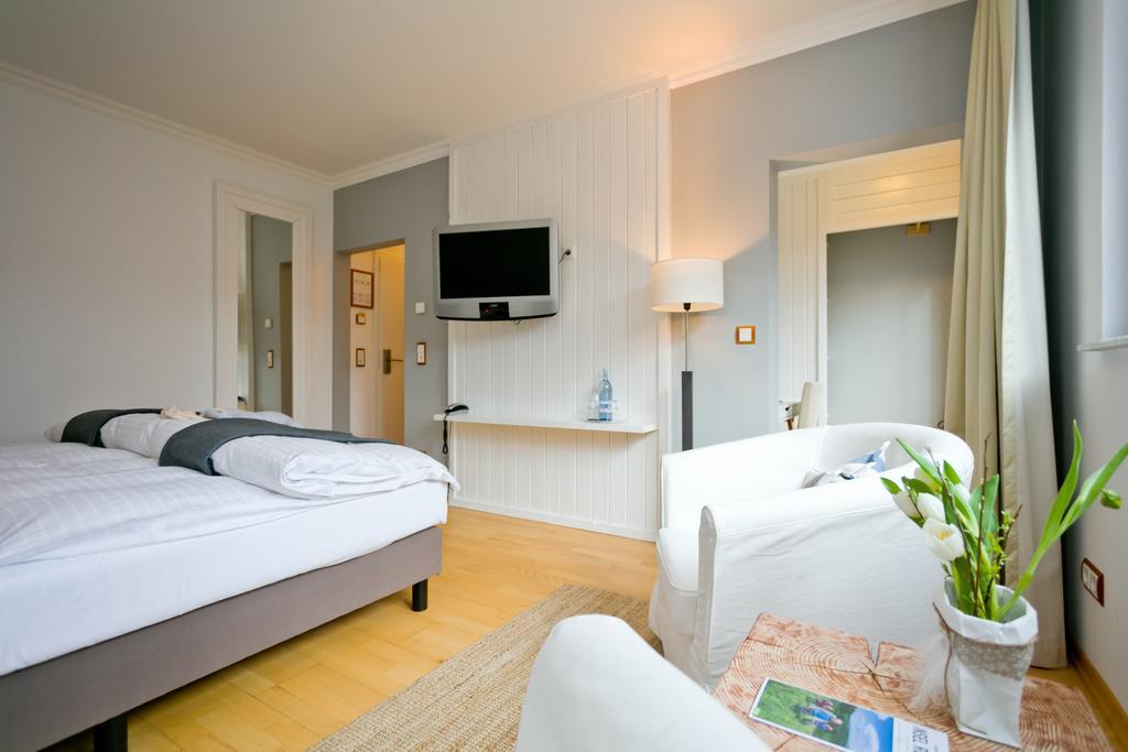 Romantik Hotel Schloss Ranzow Ломе Экстерьер фото